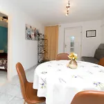 Mirkovic Apartment *