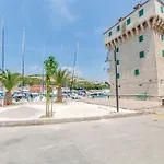 Mirkovic Apartment *
