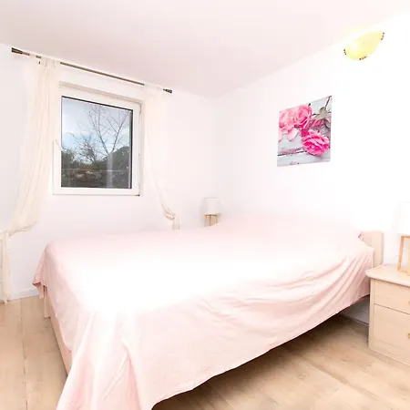 Mirkovic Apartment