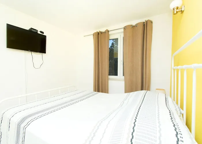 Mirkovic Apartman Marina